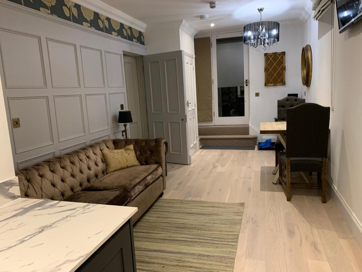 The Rest Hotel Lincoln Bagian luar foto